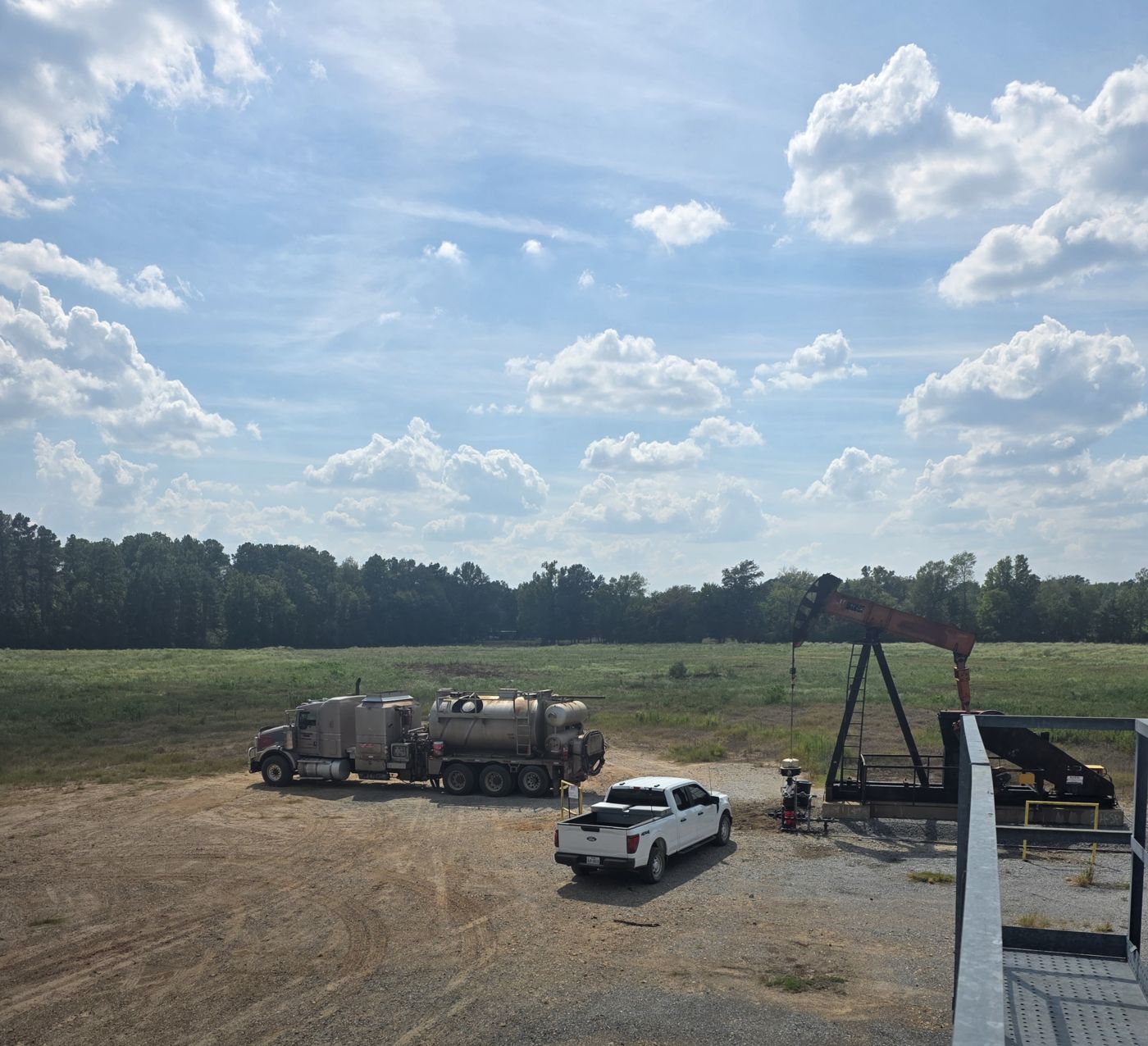 Freedom Hot Oil equipment and field work