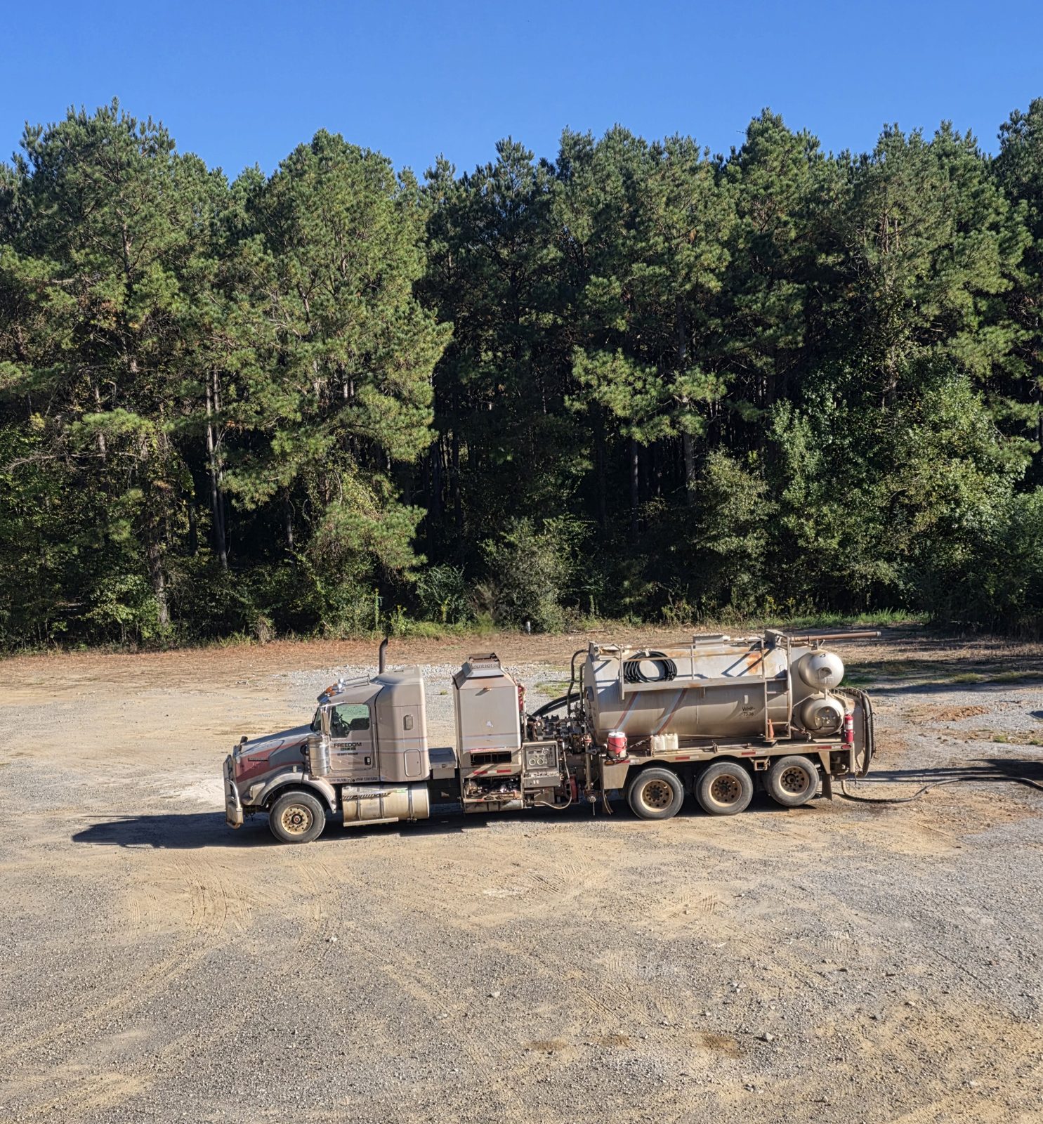 Freedom Hot Oil truck on location in East Texas
